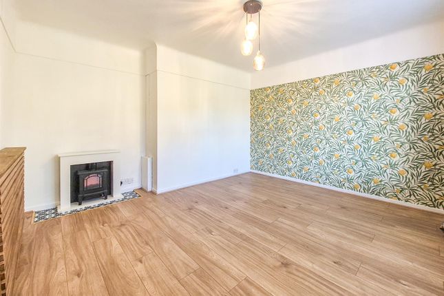 Manor Drive, Wirral photo 4