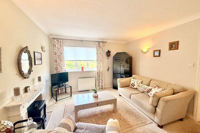 Flat 32, Ash Court, Knutsford photo 3