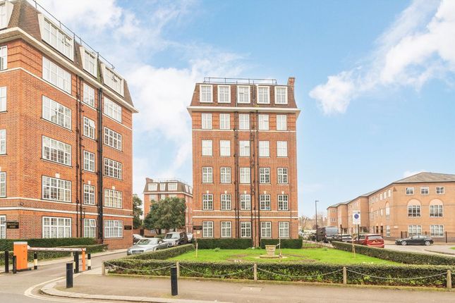 2-bed flat on 27 Heathfield Court, Heathfield Terrace, London, £535,000