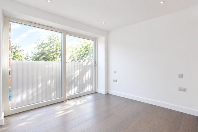 Town House, Embassy Lodge, London photo 4