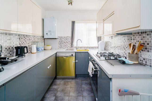 Flat for sale in Macers Court, Broxbourne
