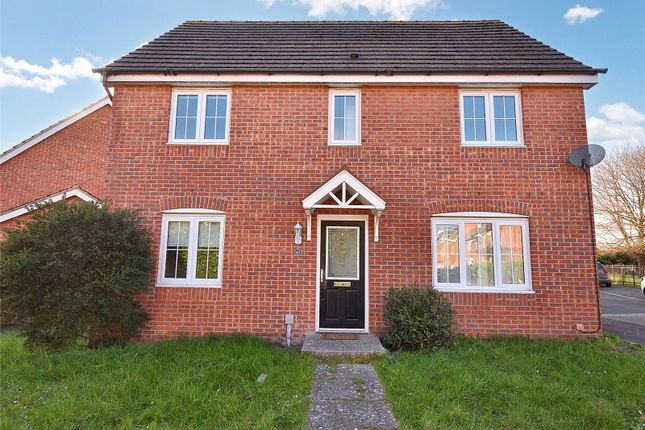 Detached house to rent in Imperial Way, Thatcham, Berkshire