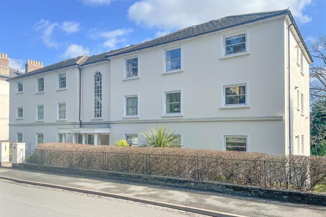 Thumbnail Flat for sale in Graham Road, Malvern
