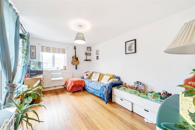 Flat for sale in Holmshaw Close, London