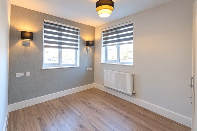 Purbeck Road, Hornchurch photo 4