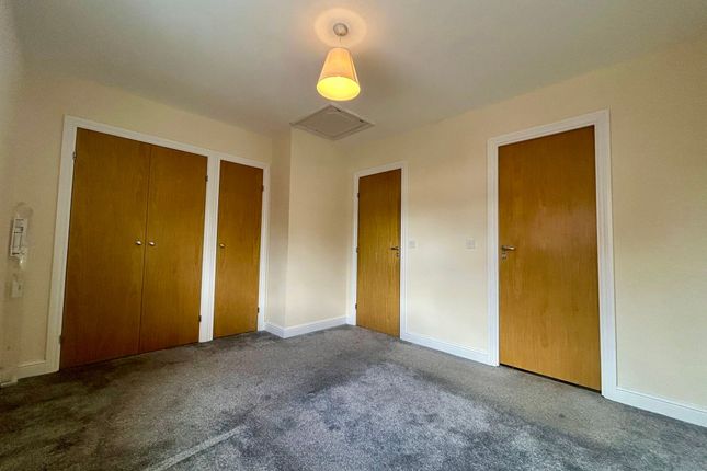 16 Turneys Drive, Milton Keynes photo 4