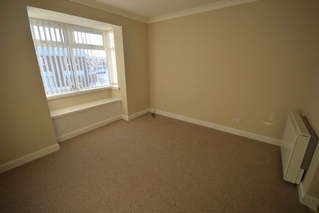 51, Canterbury Drive, Wolverhampton photo 2