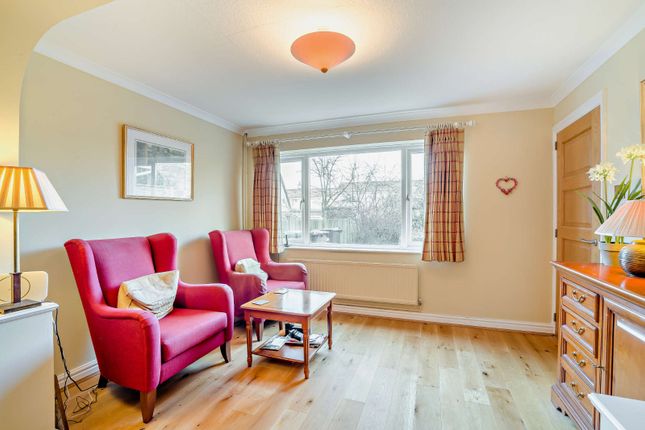 24, Derry Park, Malmesbury photo 4