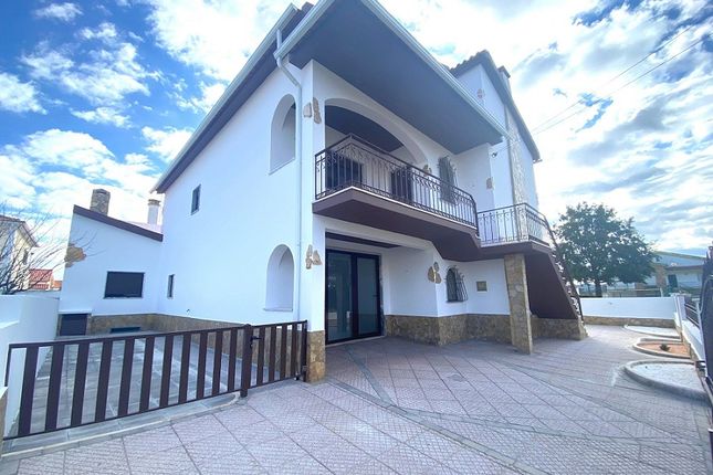 Detached house for sale in Bombarral, Costa De Prata, Portugal