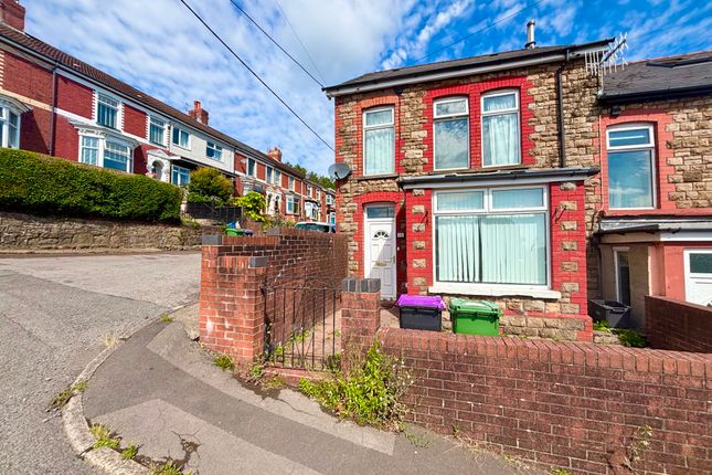 10 Helpstone Terrace, Pontypool photo 2