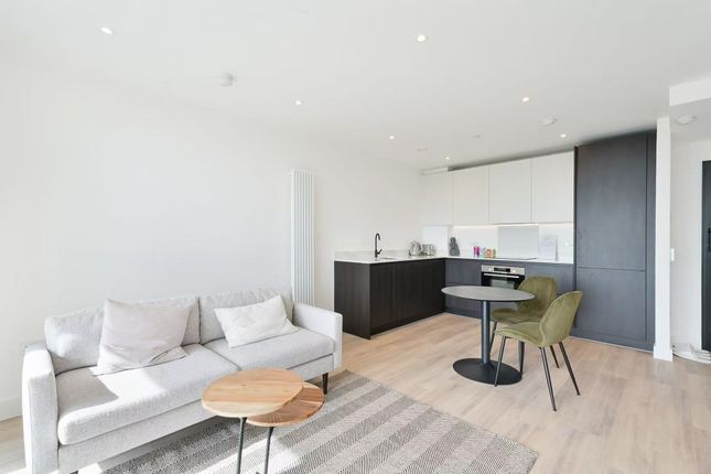 1-bed flat on 149, Silverleaf House, London, £580,000
