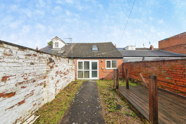 107&107A, Newland Street West, Lincolnshire photo 2