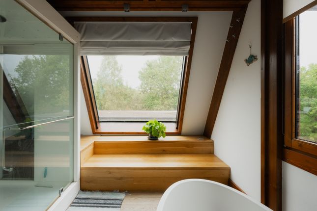 306762 - Blue Gates, Cambridge-10.Jpg