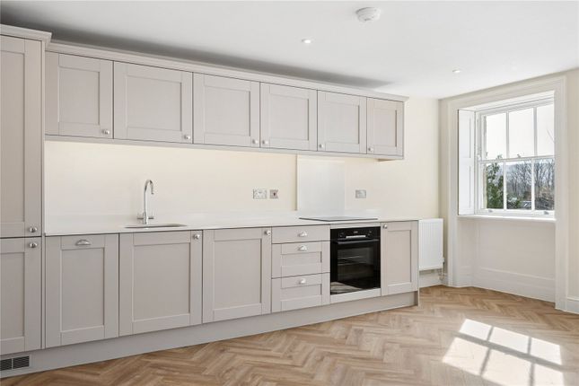 Flat 5, 21 Berkeley Place,, 5, 21 Berkeley Place, Gloucestershire photo 3