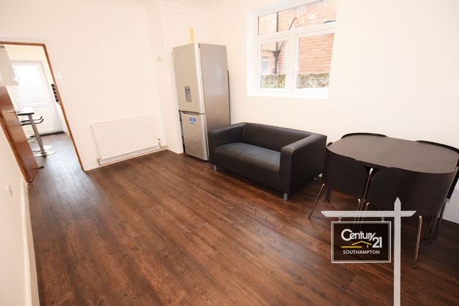 Tennyson Road, SOUTHAMPTON photo 3