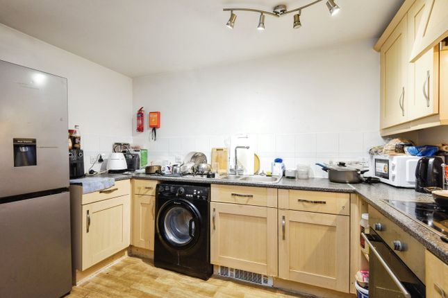 45, St Andrews Close, Canterbury photo 3