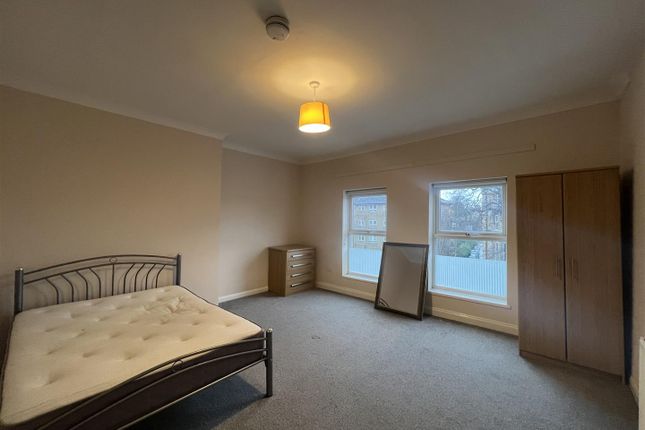Thumbnail Room to rent in Room 3, Flat 322, Beverley Road, Hull