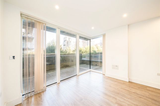 Flat 80, Wallace Court, 40, Tizzard Grove, London photo 2