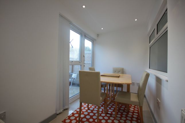 Room 2, 85, Selcroft Avenue, Birmingham photo 3
