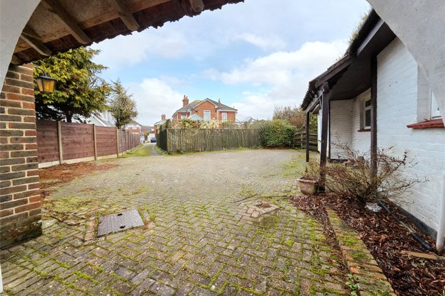 14A,, Avon Road West, Dorset photo 2