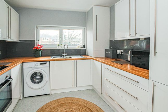 5 Bideford Court, Bideford Green, Leighton Buzzard photo 3