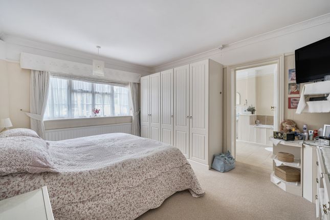 1361608-17-68E679...