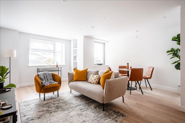 Flat 236, West City One, Clerkenwell photo 2
