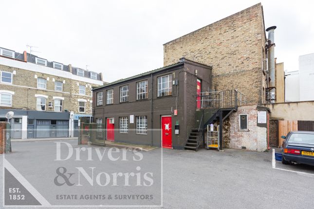 Light industrial to let in Hornsey Road, Holloway