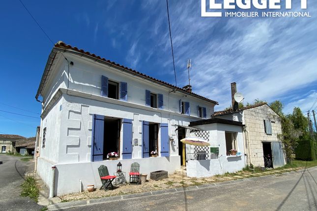 Thumbnail Villa for sale in Saint-Dizant-Du-Gua, Charente-Maritime, Nouvelle-Aquitaine