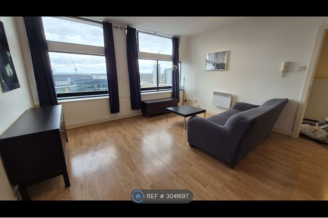 Flat, City Heights Victoria Bridge Street, Manchester photo 3