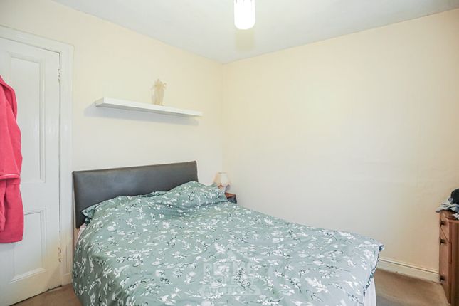 14A, Crummock Street, Beith photo 2
