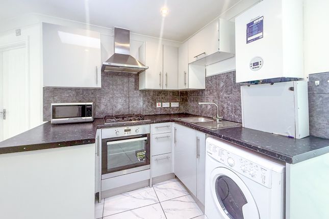 Saint Albans Road, Watford photo 5