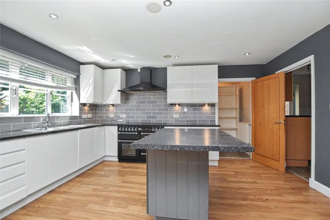 15, Woodstock Road, Somerset photo 4