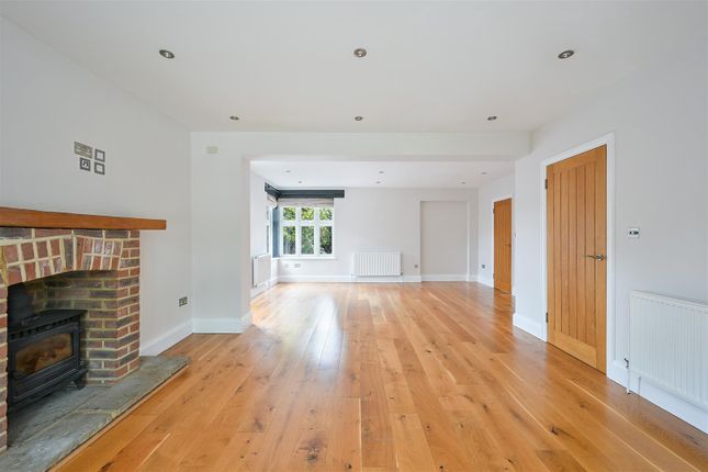 2, Longdown Lane North, Epsom photo 2