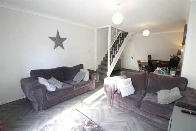 Woodfield Park Crescent, Blackwood photo 3