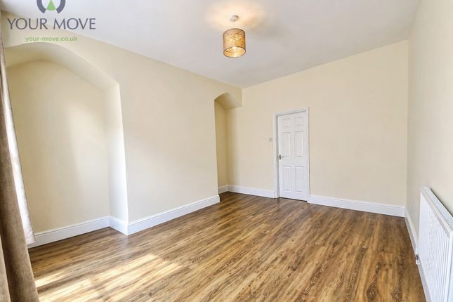 7, Emerald Street, West Yorkshire photo 2