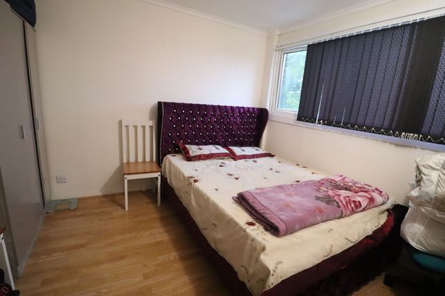 12 Cherry Close, Blackburn photo 5
