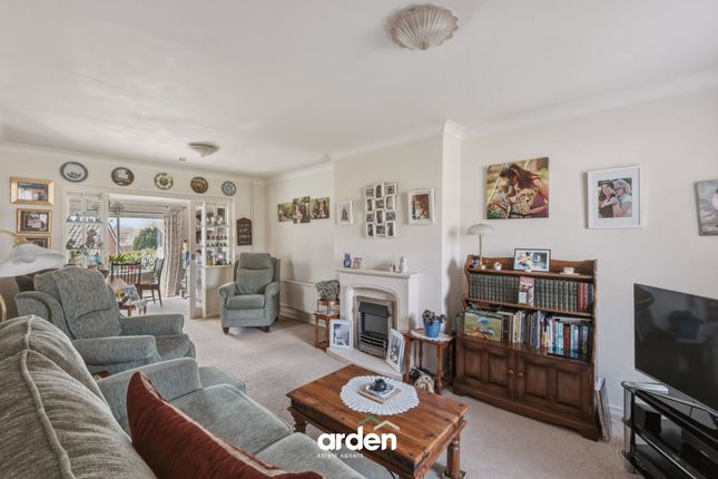 5 Ellsdon Rise, Worcester photo 3