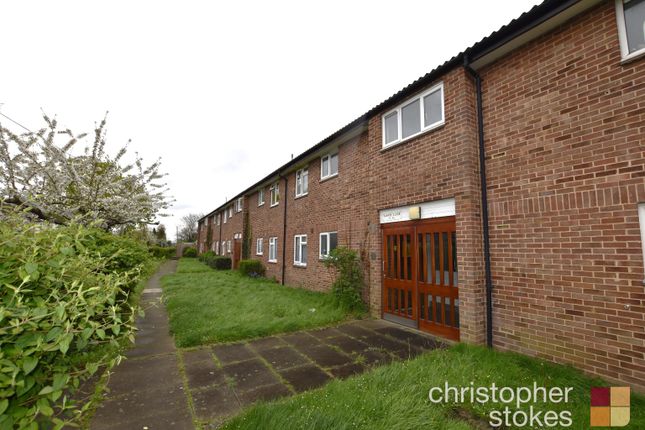 Thumbnail Flat to rent in Glamis Close, Cheshunt, Waltham Cross, Hertfordshire