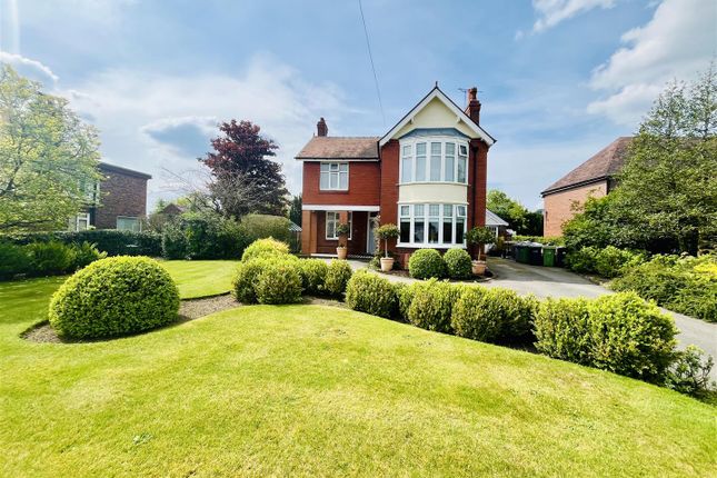 Thumbnail Detached house for sale in Crewe Road, Wheelock, Sandbach
