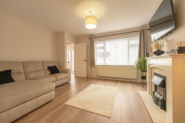 18 Richmond Road, Pontypool photo 3