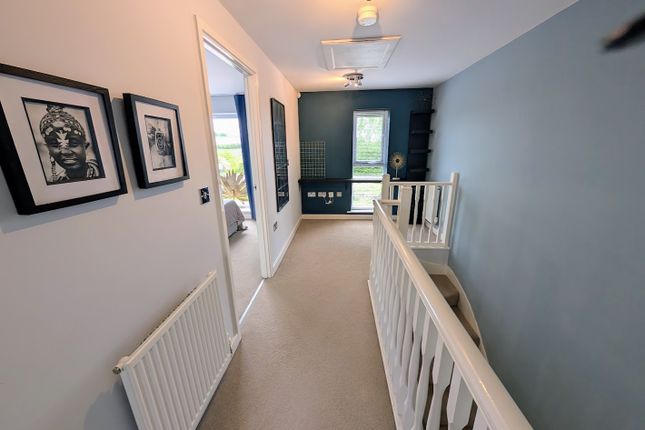 14, Beeston Lane , Askern  photo 5