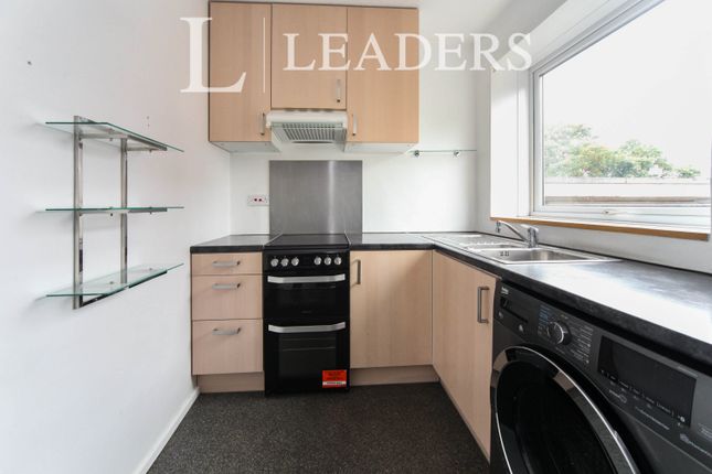 41 Moulton Court, Moulton Rise, Bedfordshire photo 5
