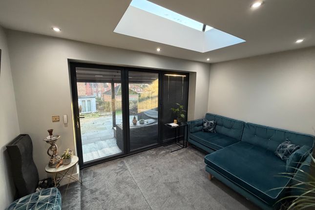 52b, Herongate Road, Leicester photo 4