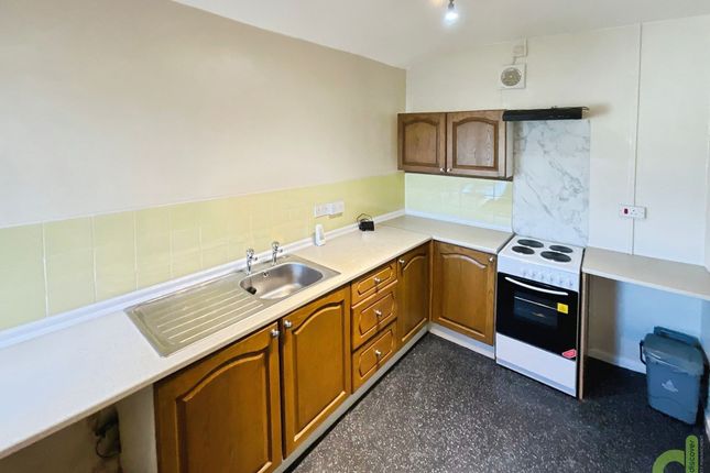 4 Melville Street, Darwen photo 3