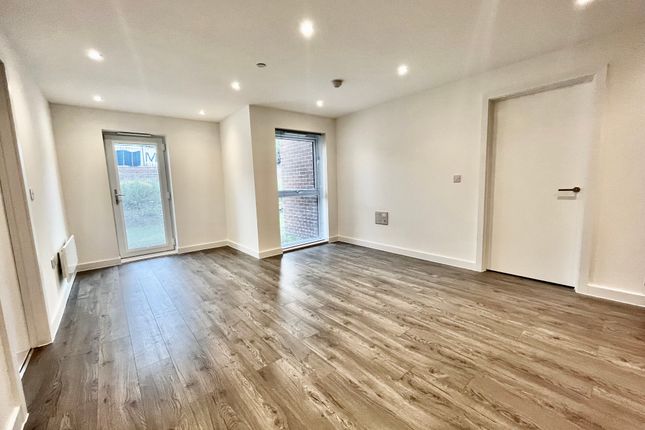 Thumbnail Flat for sale in Willow Road, Leeds