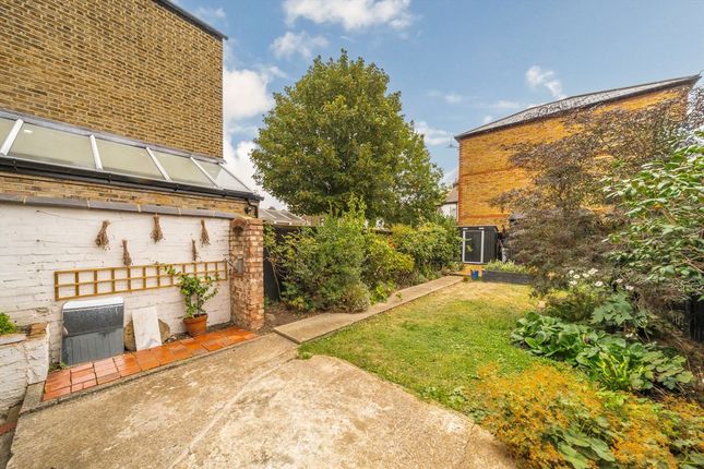 Flat A, 85, Blythe Vale, London photo 3
