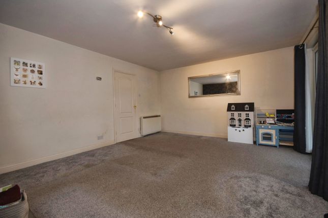 4, Wains Close, Derbyshire photo 4