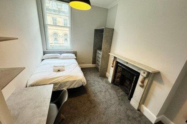 Thumbnail Semi-detached house to rent in Queens Road, Bristol