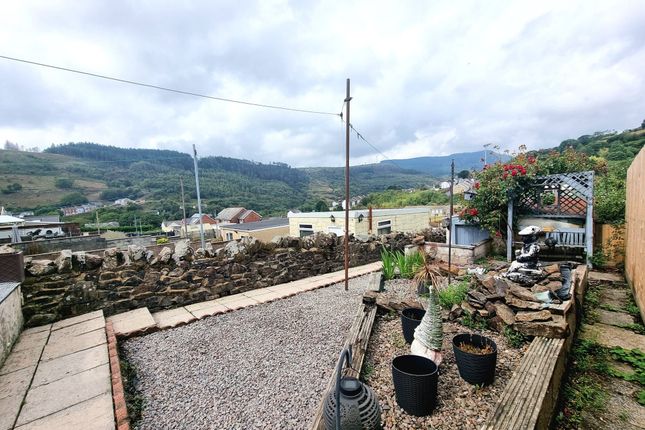 56 Alexandra Road, Bridgend photo 4
